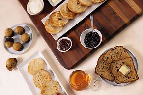 Drury Inn & Suites Charlotte Northlake