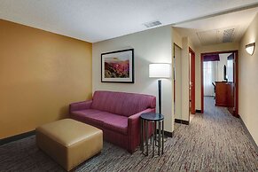 Drury Inn & Suites Charlotte Northlake