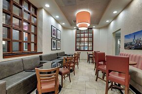 Drury Inn & Suites Charlotte Northlake