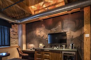 The Iron Horse Hotel