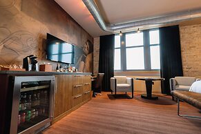 The Iron Horse Hotel