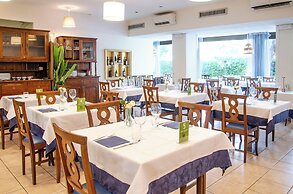 Hotel Palace Del Conero