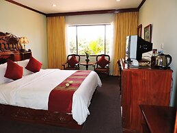 Angkor Hotel