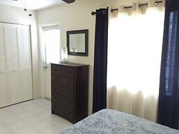 Hollywood by the Sea Hotel