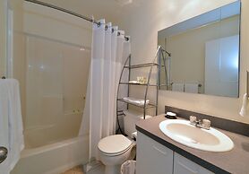 Hollywood by the Sea Hotel