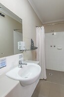 Desert Palms Alice Springs