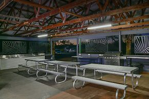 Desert Palms Alice Springs