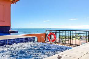 Martinique Whitsunday