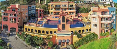 Martinique Whitsunday