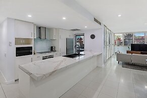 Element on Coolum Beach