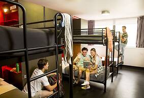 Space Hotel - Hostel