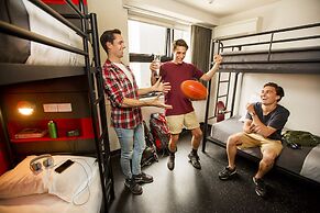 Space Hotel - Hostel