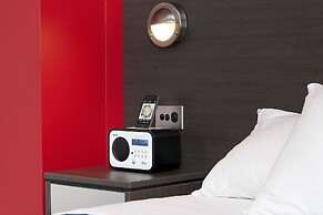 Space Hotel - Hostel