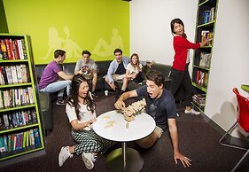 Space Hotel - Hostel