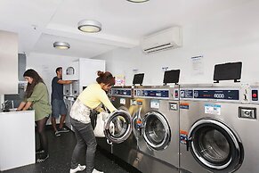 Space Hotel - Hostel