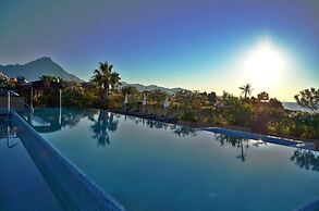 Acacia Resort