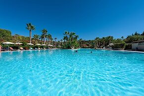 Acacia Resort