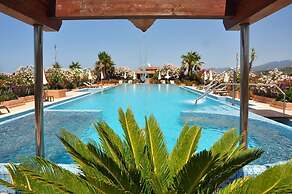 Acacia Resort