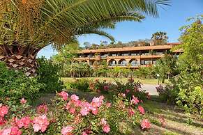 Acacia Resort