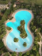 Acacia Resort