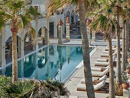 Grecotel Plaza Beach House