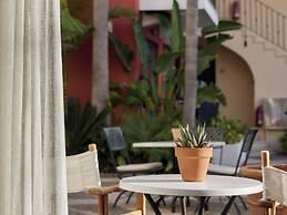 Grecotel Plaza Beach House