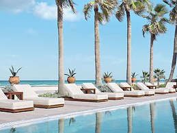 Grecotel Plaza Beach House