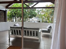 Bay of Palms