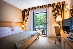 Aminess Vival Grand Azur Hotel