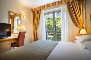 Aminess Vival Grand Azur Hotel