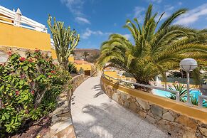 Apartamentos Punta Marina by LIVVO