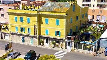 Sud Hotel
