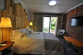 Tsitsikamma Village Inn