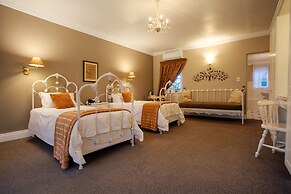 Tsitsikamma Village Inn