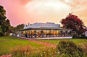 Tsitsikamma Village Inn