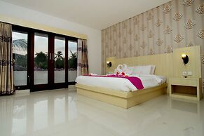 Puri Saron Senggigi Hotel