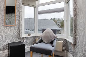 Thornbank House - inc off-site Health Club