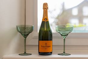 Thornbank House - inc off-site Health Club