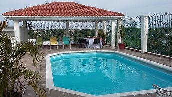 Hotel & Suites Real del Lago