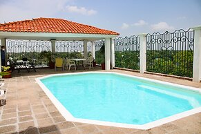 Hotel & Suites Real del Lago