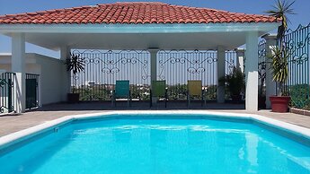 Hotel & Suites Real del Lago