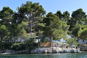 Village Galijot Plava Laguna