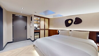 Trianon Hotel
