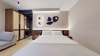 Trianon Hotel