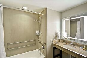 DoubleTree by Hilton Chicago Midway Airport