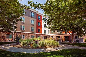 Holiday Inn Express & Suites Ontario by IHG