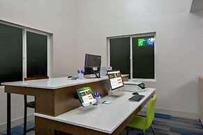 Holiday Inn Express & Suites Ontario by IHG