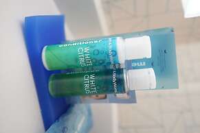 Holiday Inn Express & Suites Ontario by IHG