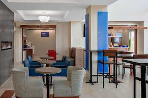 Holiday Inn Express & Suites Ontario by IHG