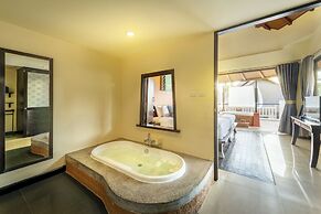 Chada Lanta Beach Resort